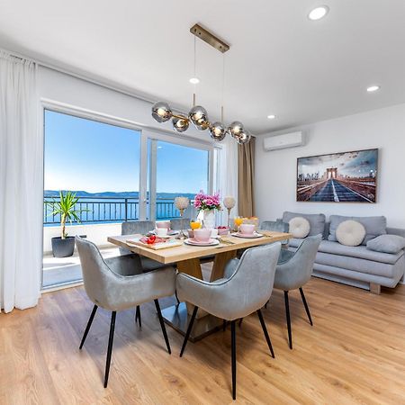 Seaview Apartments Nives 브렐라 외부 사진