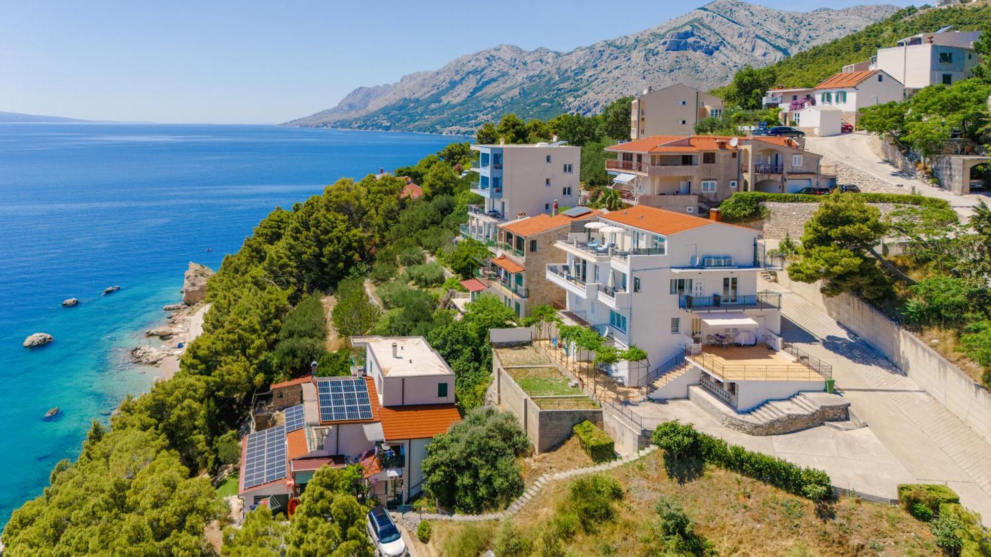 Seaview Apartments Nives 브렐라 외부 사진