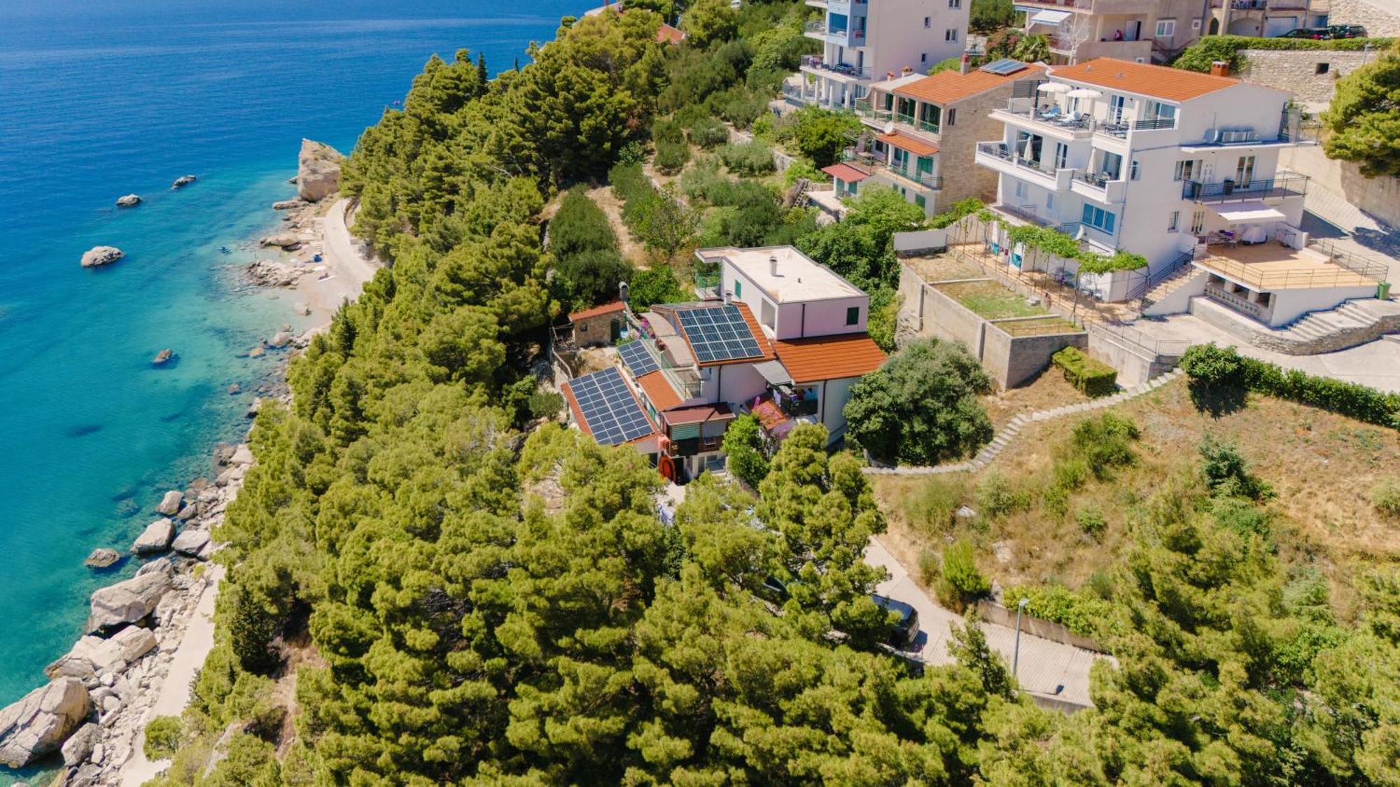 Seaview Apartments Nives 브렐라 외부 사진