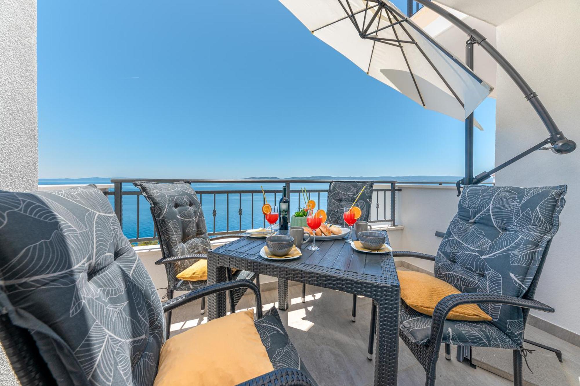 Seaview Apartments Nives 브렐라 외부 사진