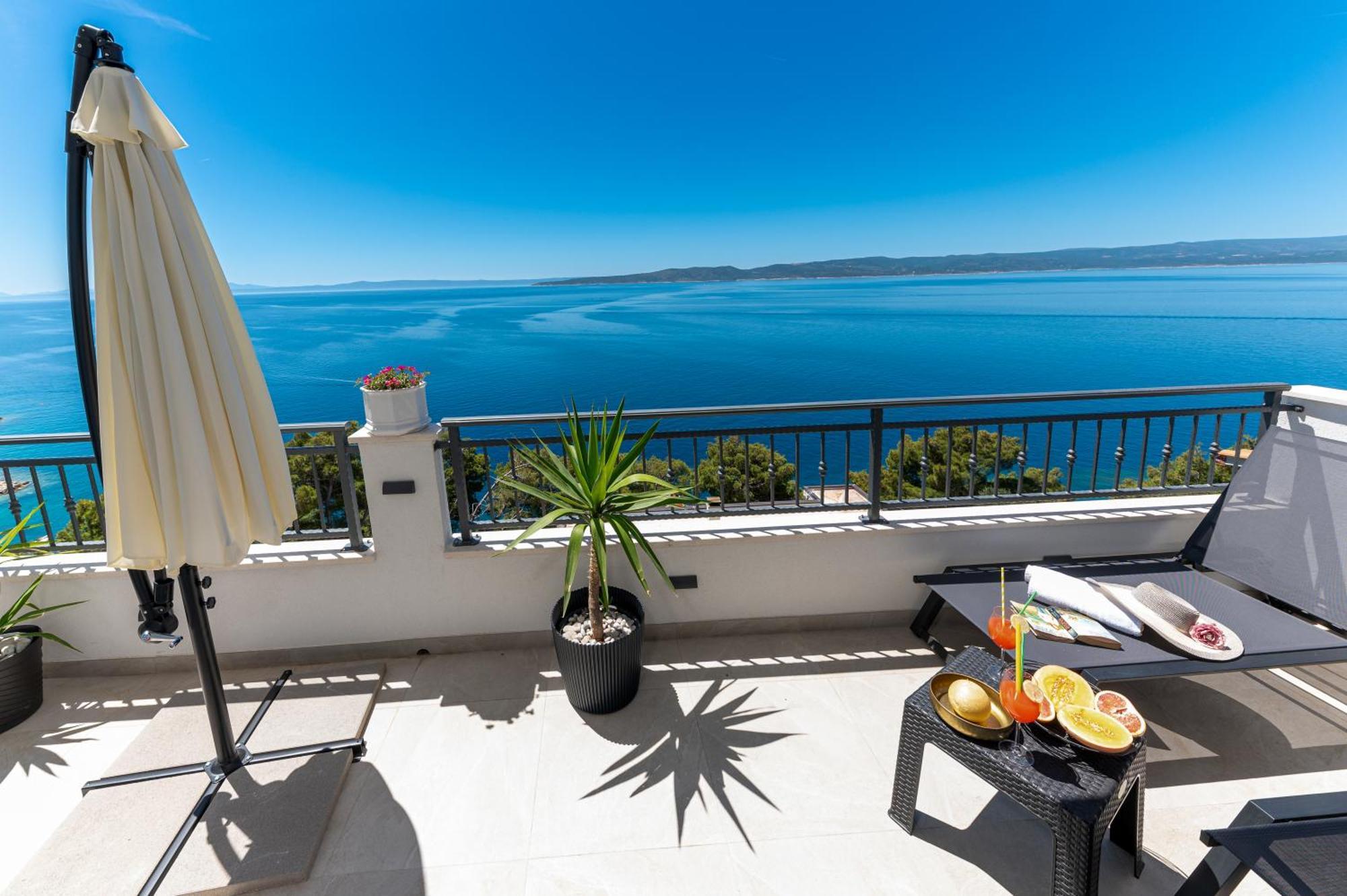 Seaview Apartments Nives 브렐라 외부 사진